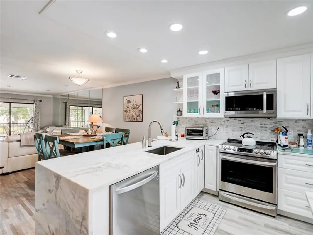 Property Slideshow image 1 of 72 | 9261 vista del lago apt 19f, Boca Raton, FL, 33428