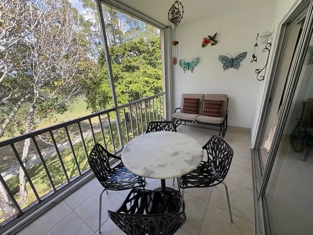 Property Slideshow image 1 of 70 | 1055 country club dr 404, Margate, FL, 33063