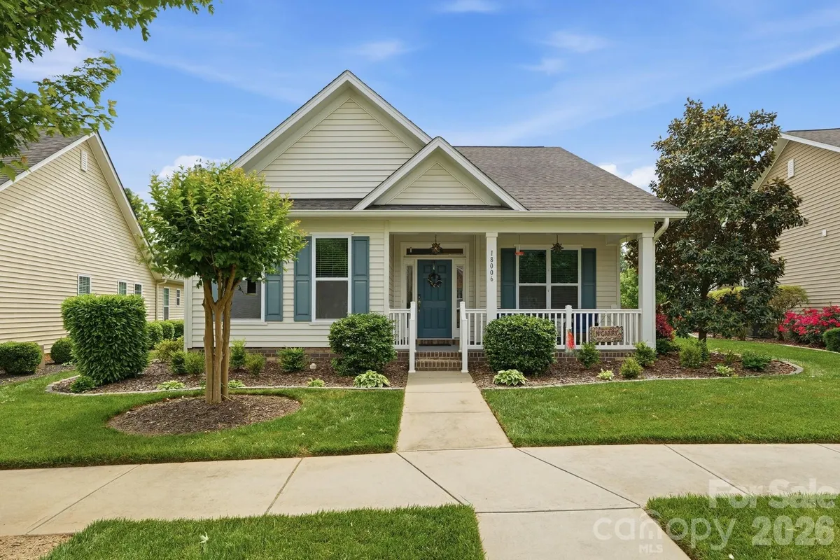 Property Slideshow image 1 of 36 | 18006 coulter pkwy, Cornelius, NC, 28031