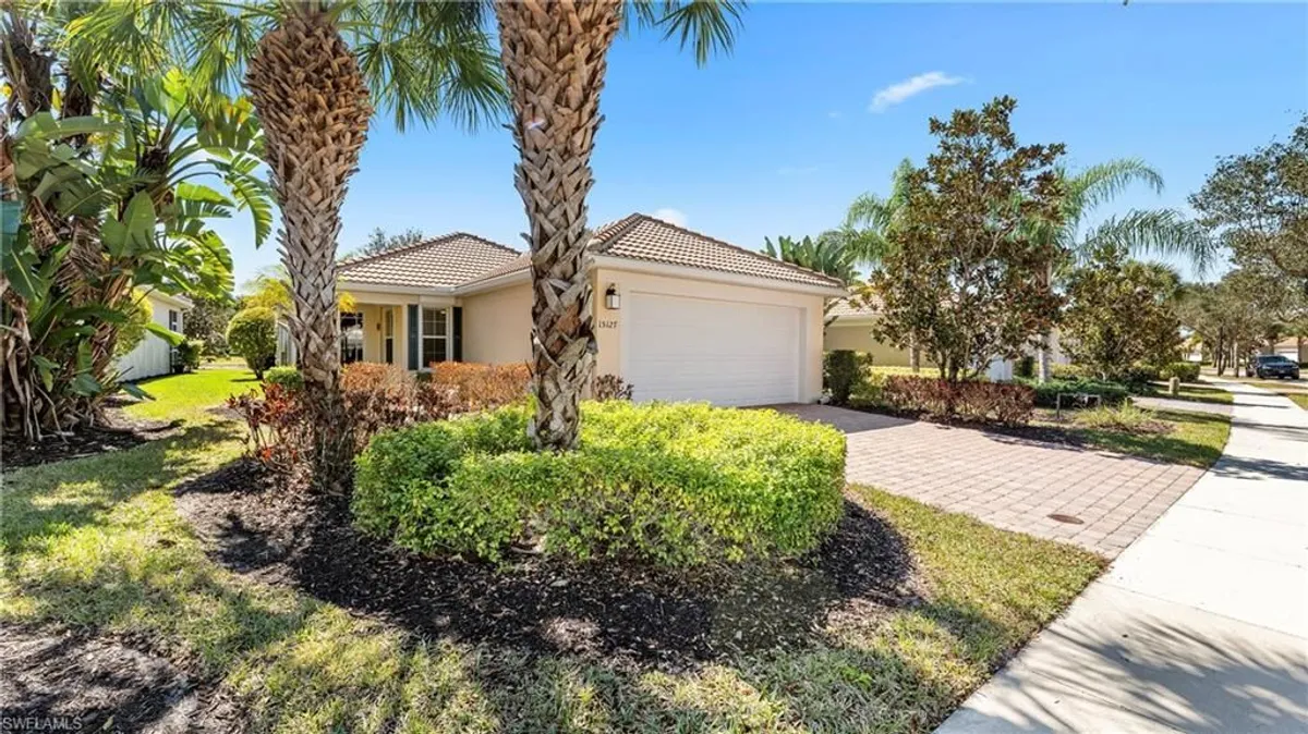 Property Slideshow image 1 of 47 | 15127 reef ln, Bonita Springs, FL, 34135