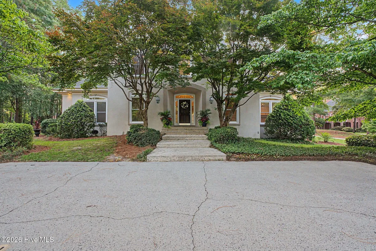 Property Slideshow image 1 of 78 | 325 magnolia lake ct, Aiken, SC, 29803