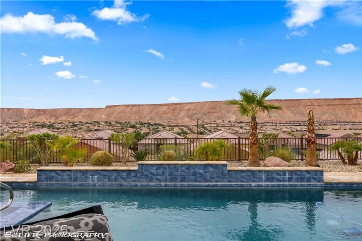 Property Slideshow image 1 of 72 | 1227 dome peak cir, Mesquite, NV, 89034