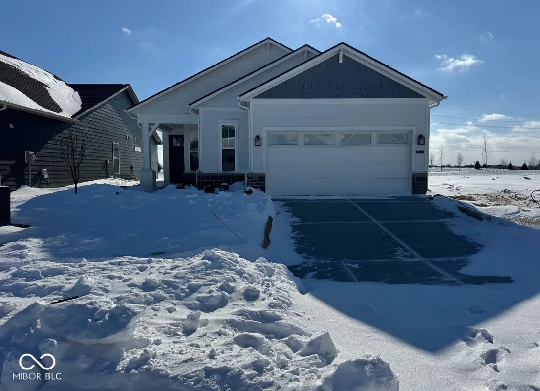 Property Slideshow image 1 of 32 | 13007 seven springs ln, Noblesville, IN, 46060