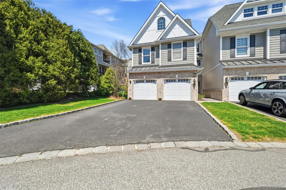 Property Slideshow image 1 of 32 | 477 pacing way, Hempstead, NY, 11590