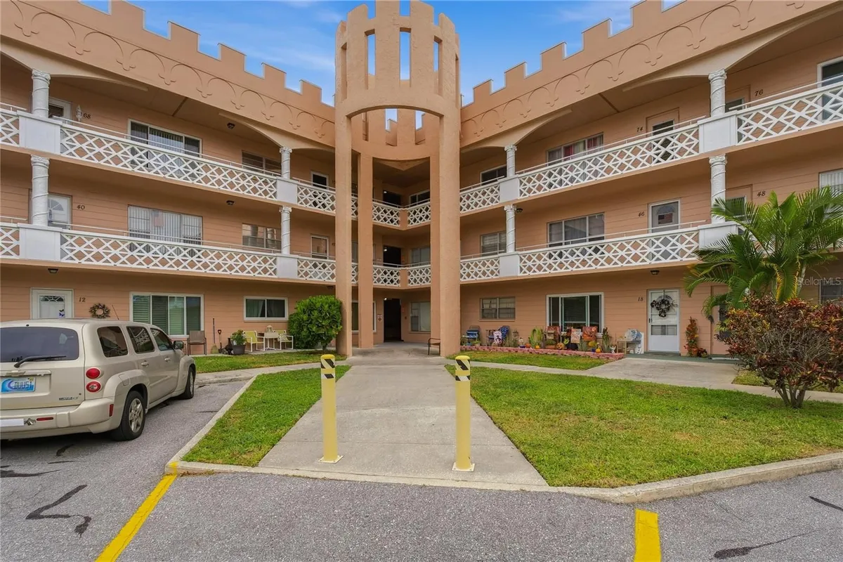 Property Slideshow image 1 of 39 | 2458 columbia dr 68, Clearwater, FL, 33763
