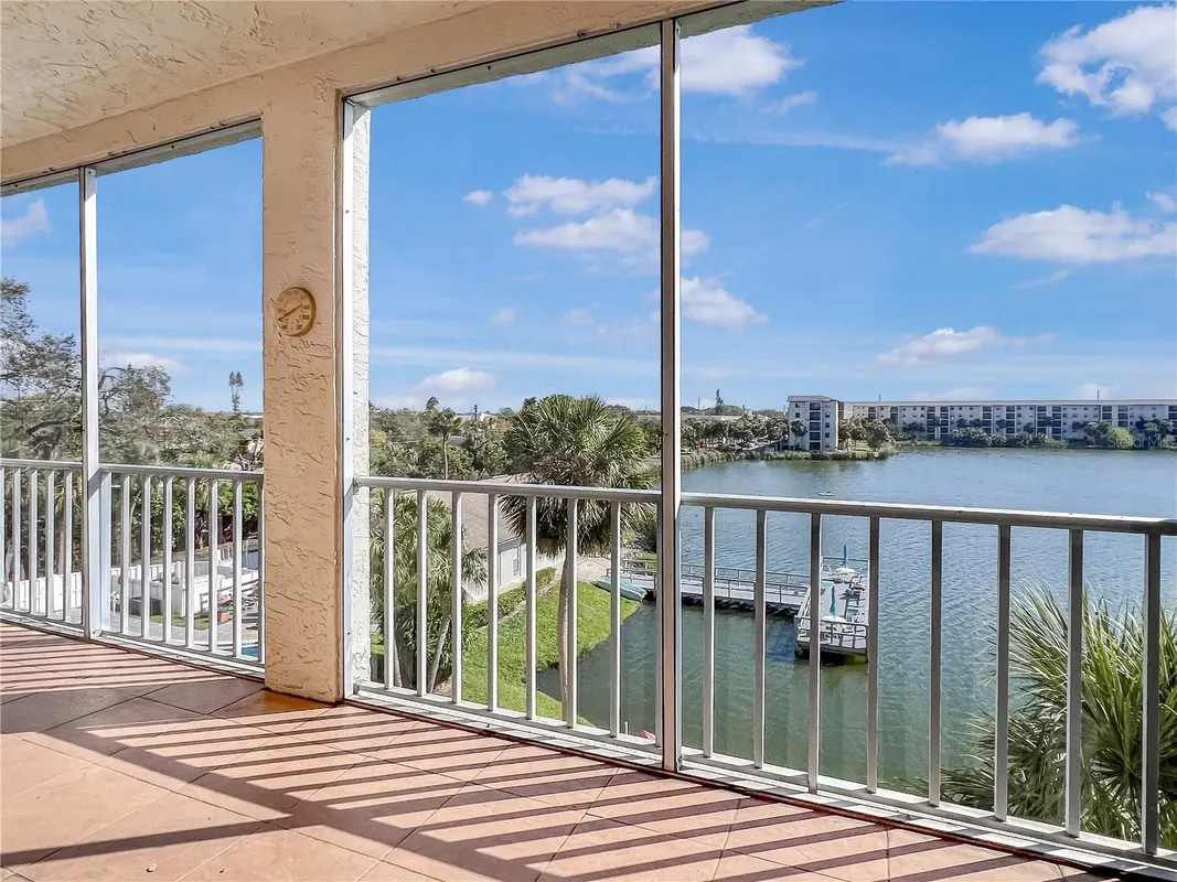 Property Slideshow image 1 of 18 | 3424 lake bayshore dr 405  p, Bradenton, FL, 34205