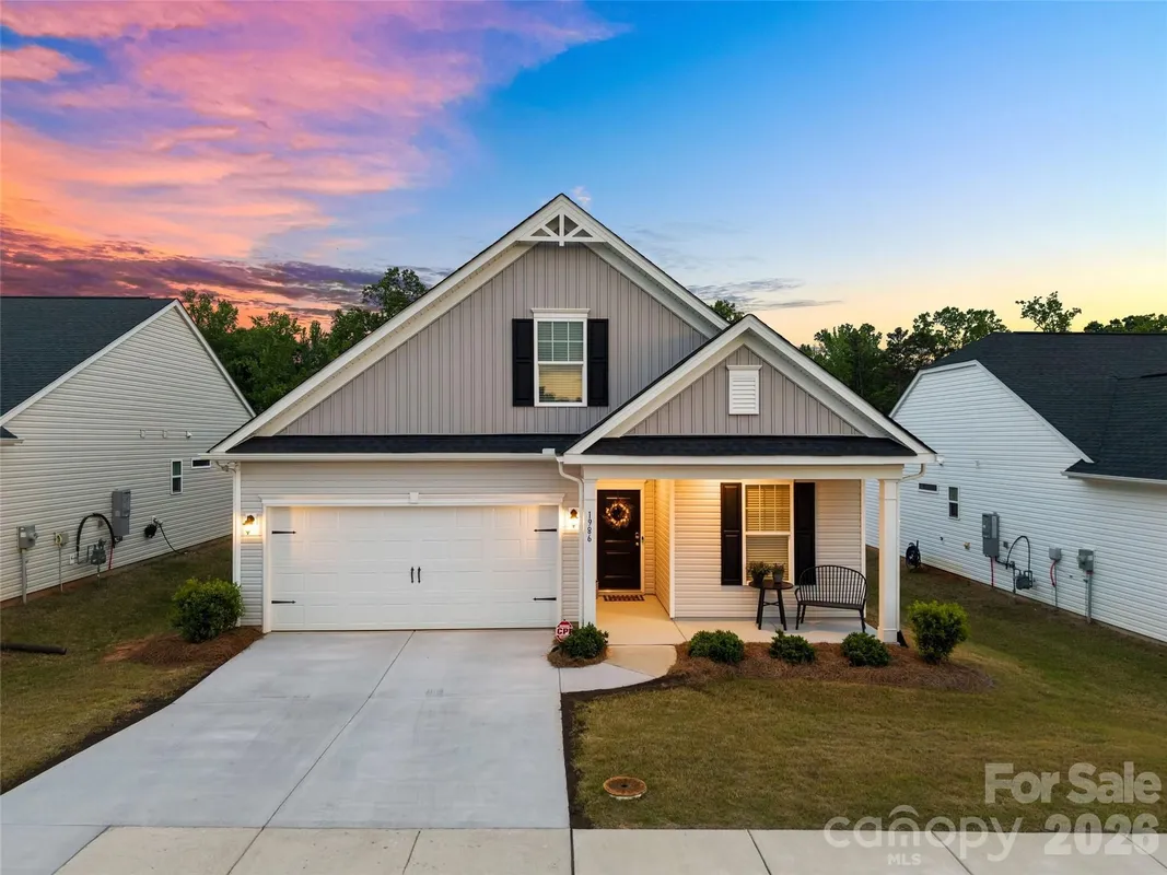 Property Slideshow image 1 of 28 | 1986 ambrose way, Denver, NC, 28037