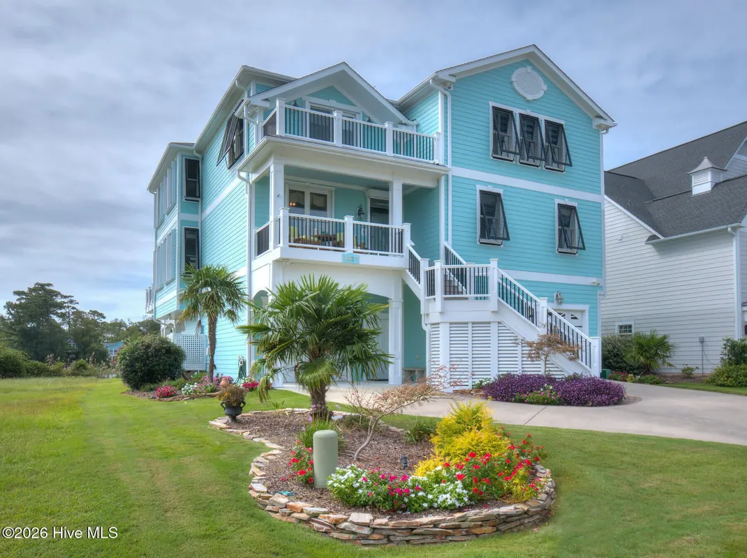 Property Slideshow image 1 of 113 | 4427 midshipman ct, Southport, NC, 28461