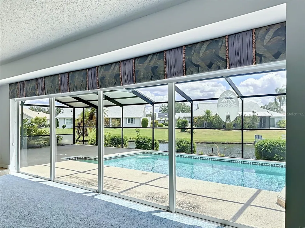 Property Slideshow image 1 of 52 | 2007 wedge ct, Sun City Center, FL, 33573