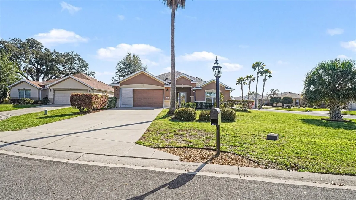 Property Slideshow image 1 of 30 | 13062 se 89th cir, Summerfield, FL, 34491