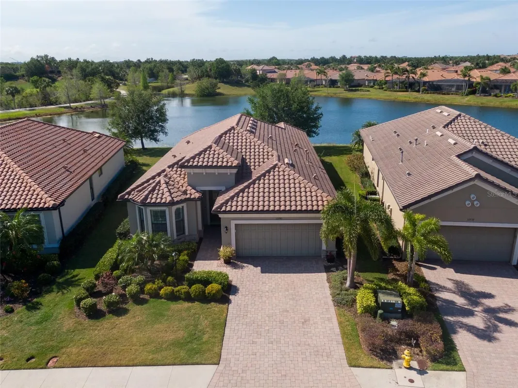 Property Slideshow image 1 of 85 | 12740 del corso loop, Lakewood Ranch, FL, 34211