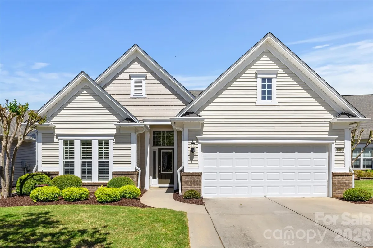 Property Slideshow image 1 of 48 | 8080 crater lake dr, Fort Mill, SC, 29707