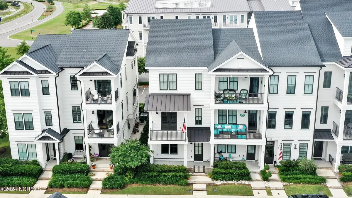 Property Slideshow image 1 of 70 | 14 hobie run, Wilmington, NC, 28412