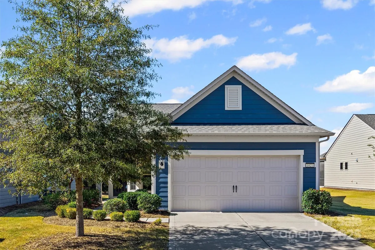 Property Slideshow image 1 of 45 | 1021 kirby dr, Fort Mill, SC, 29715