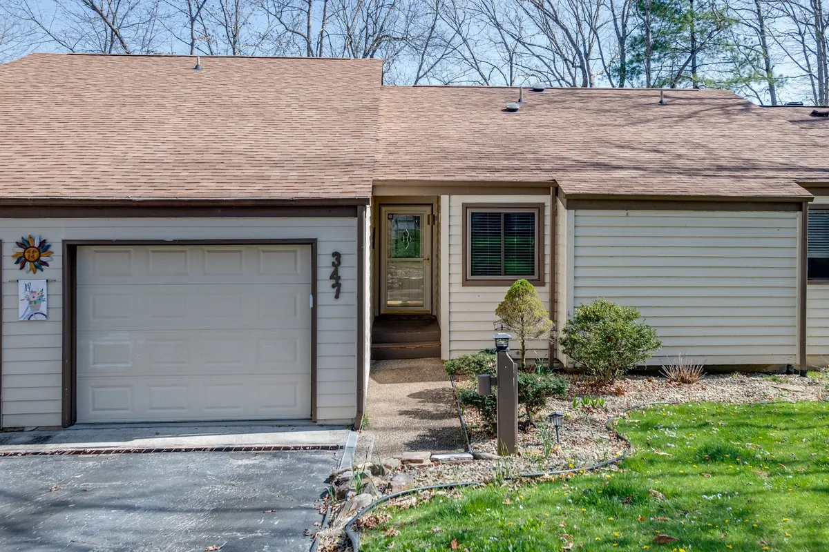 Property Slideshow image 1 of 36 | 347 lake catherine cir, Crossville, TN, 38558