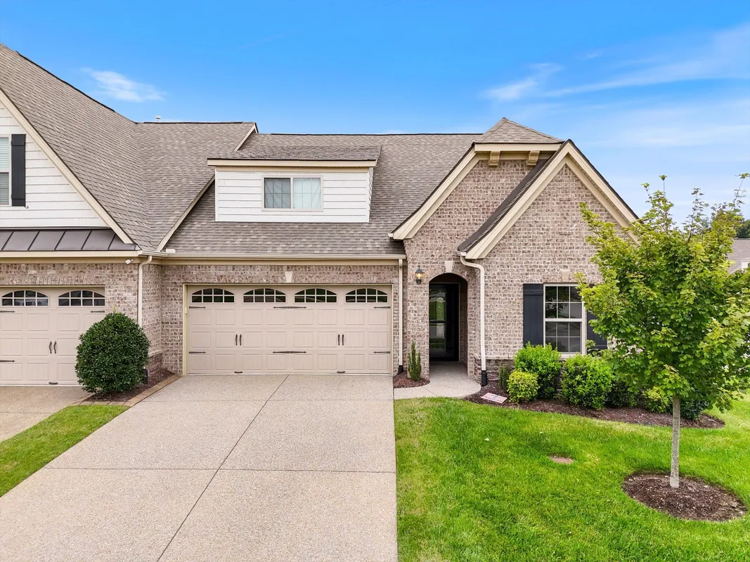 Property Slideshow image 1 of 30 | 1500 cedarbrooke ln, Lebanon, TN, 37090