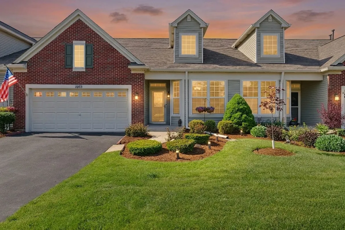 Property Slideshow image 1 of 31 | 1603 sedona ave, Aurora, IL, 60504