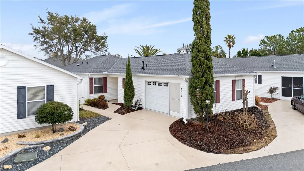 Property Slideshow image 1 of 34 | 2083 jasper way, The Villages, FL, 32162