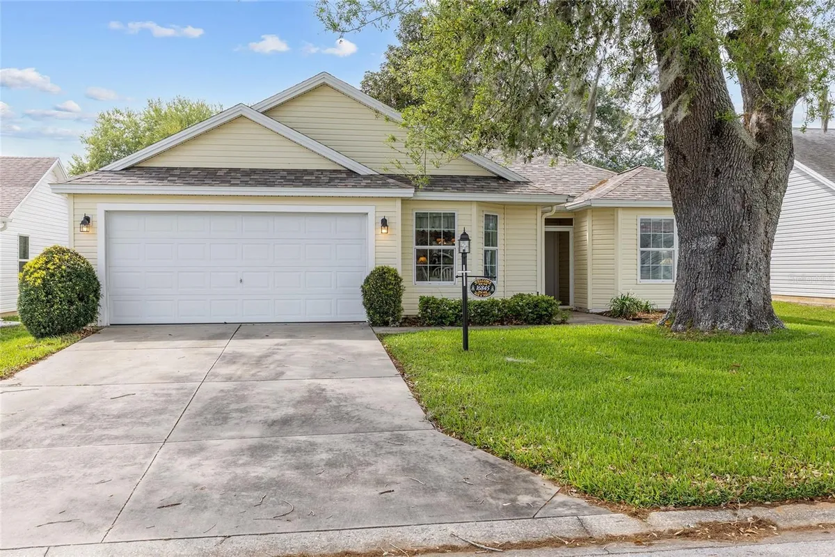Property Slideshow image 1 of 45 | 16845 se 93rd cuthbert cir, The Villages, FL, 32162