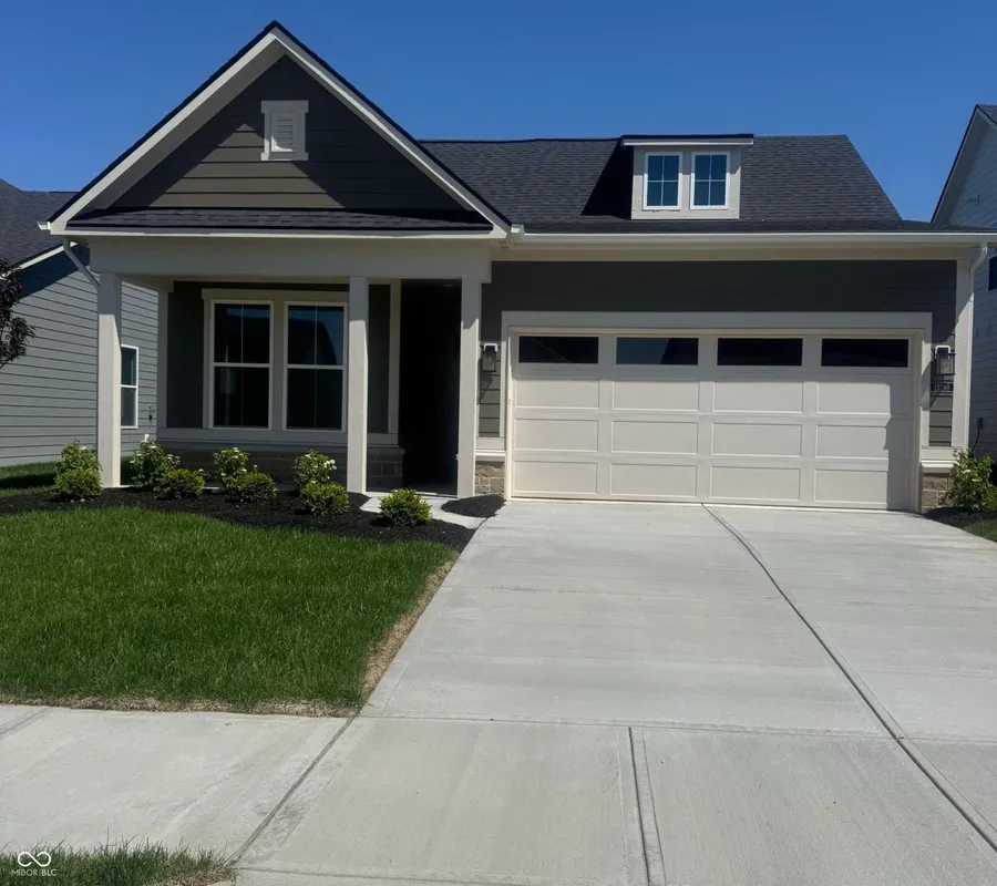 Property Slideshow image 1 of 19 | 13288 roundtop rd, Noblesville, IN, 46060
