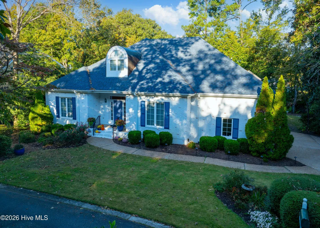 Property Slideshow image 1 of 51 | 8819 sawmill creek ln, Wilmington, NC, 28411