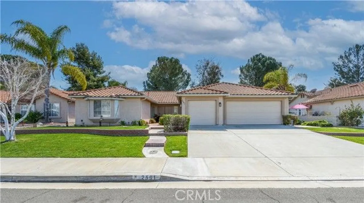 Property Slideshow image 1 of 37 | 2591 peach tree st, Hemet, CA, 92545
