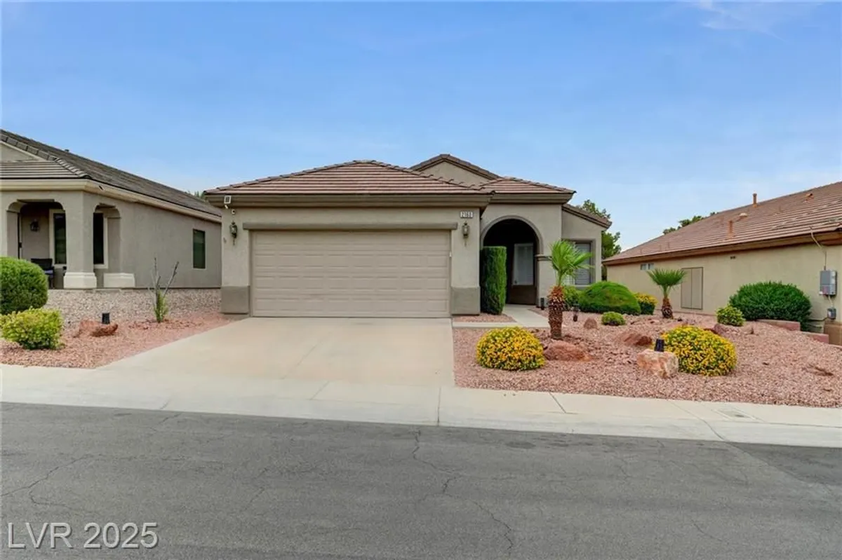 Property Slideshow image 1 of 93 | 2160 tiger links dr, Henderson, NV, 89012