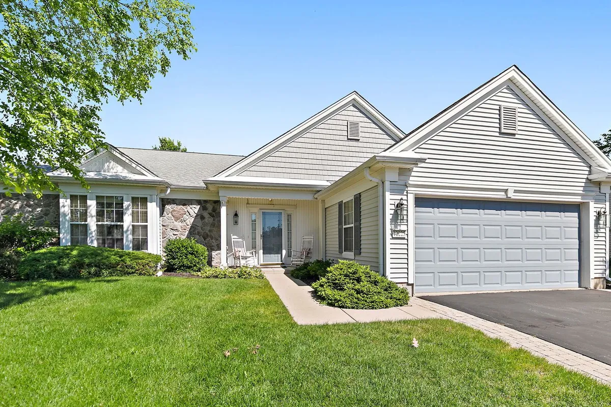 Property Slideshow image 1 of 28 | 12225 arlington dr, Huntley, IL, 60142