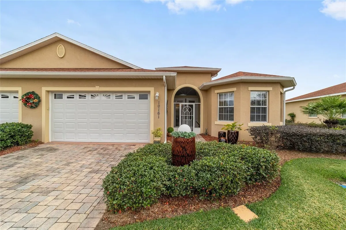 Property Slideshow image 1 of 50 | 10161 mainsail dr, Oxford, FL, 34484