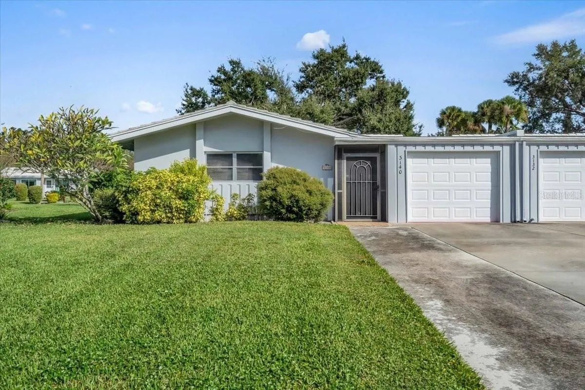 Property Slideshow image 1 of 31 | 3140 village green dr # 1119, Sarasota, FL, 34239