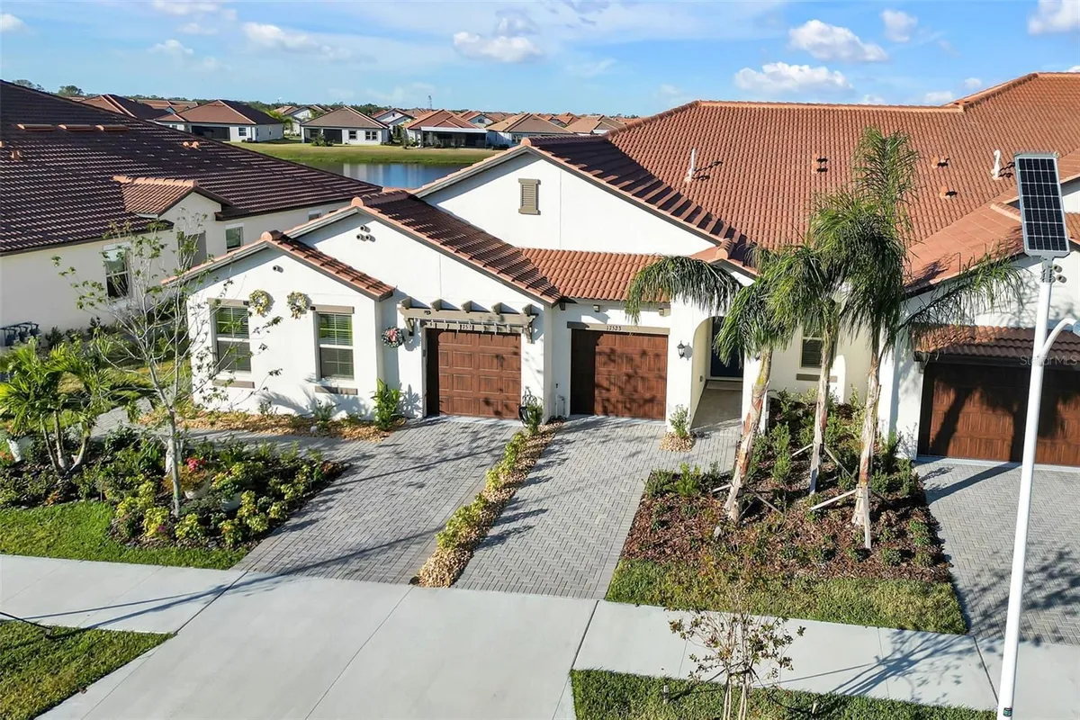 Property Slideshow image 1 of 63 | 17523 holly well ave, Wimauma, FL, 33598