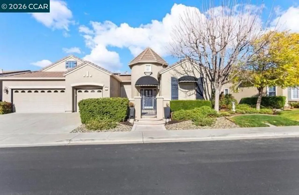 Property Slideshow image 1 of 57 | 2041 kent dr, Brentwood (Cc), CA, 94513