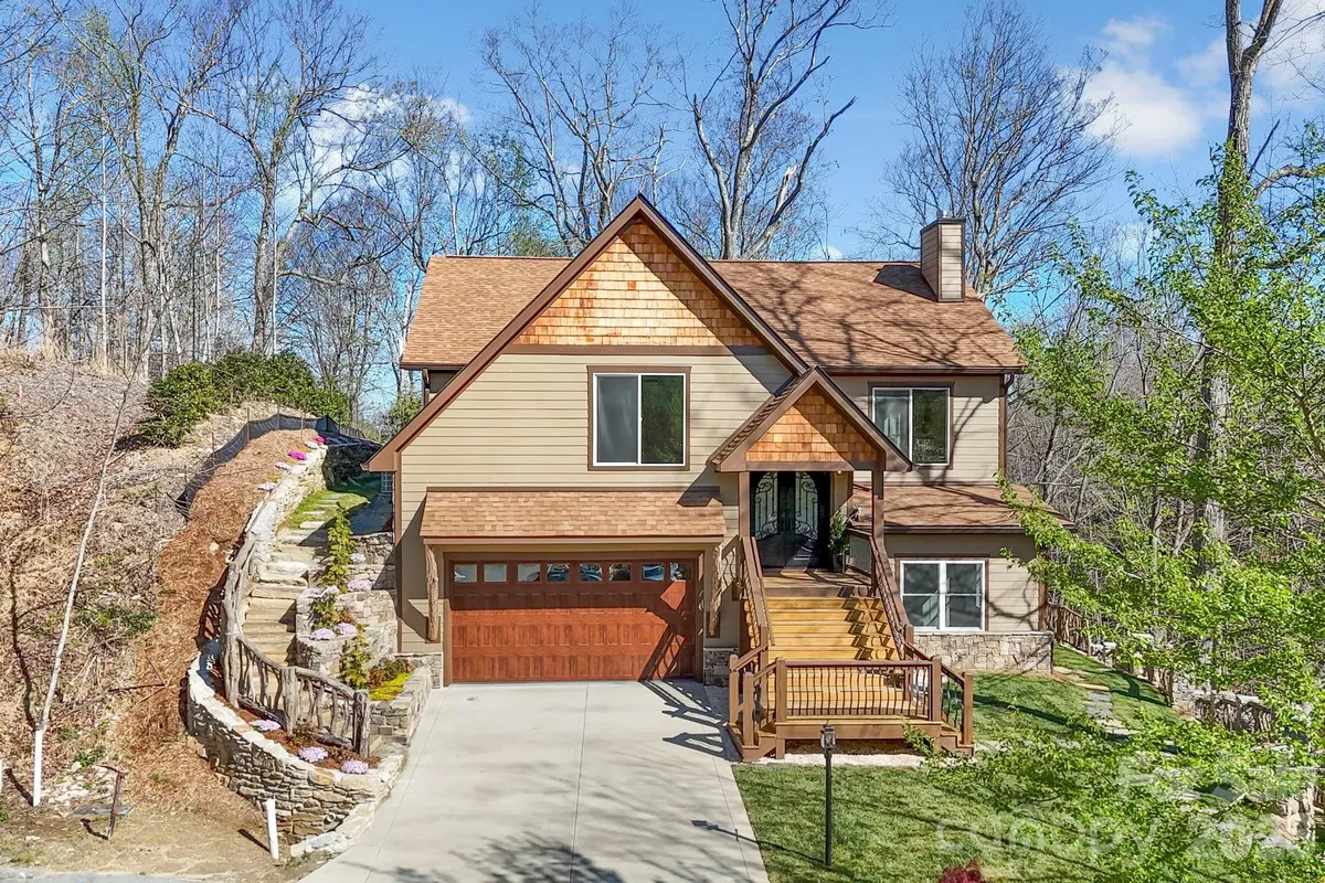 Property Slideshow image 1 of 37 | 162 preserve ct, Hendersonville, NC, 28791