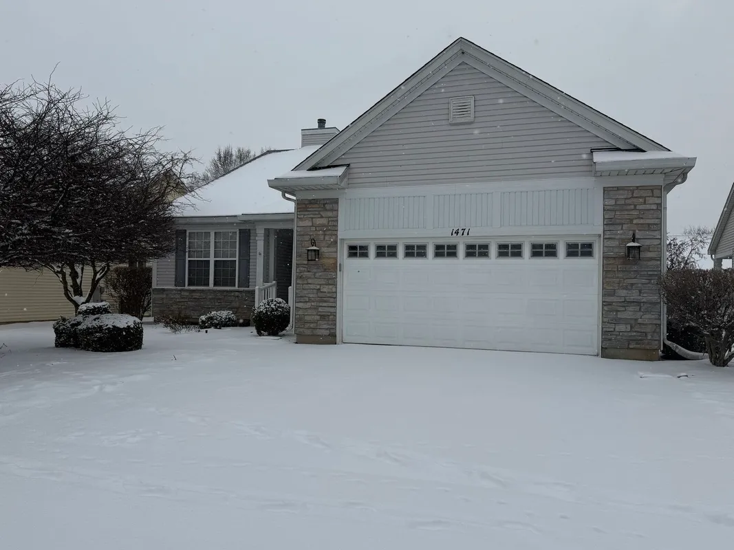 Property Slideshow image 1 of 42 | 1471 w grand haven rd, Romeoville, IL, 60446