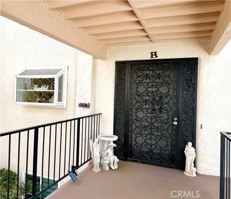 Property Slideshow image 1 of 27 | 5519 paseo del lago e 2h, Laguna Woods, CA, 92637
