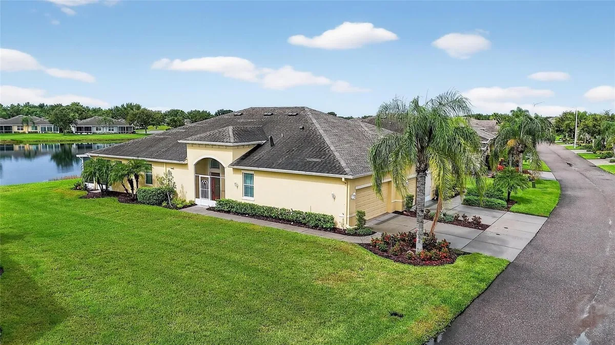 Property Slideshow image 1 of 64 | 2226 nottingham greens dr, Sun City Center, FL, 33573