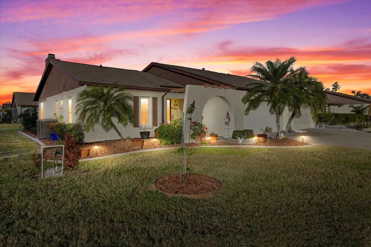 Property Slideshow image 1 of 48 | 508 foxwood blvd, Englewood, FL, 34223
