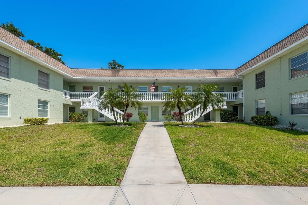 Property Slideshow image 1 of 18 | 1250 s pinellas ave apt 214, Tarpon Springs, FL, 34689