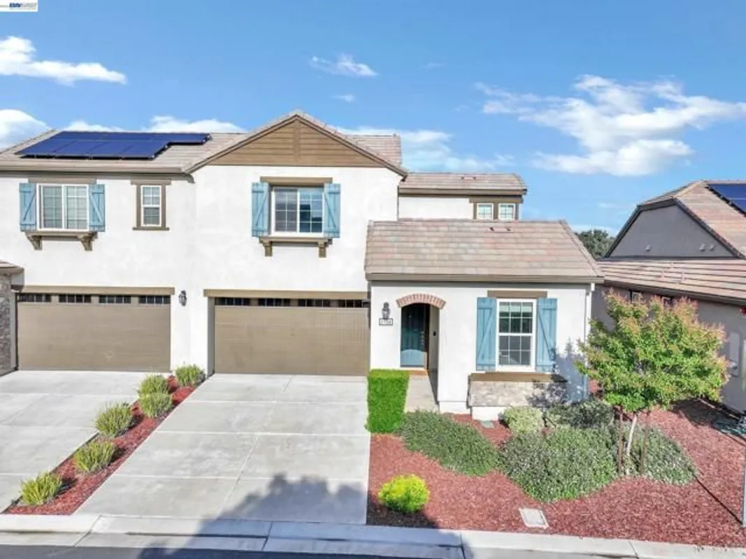 Property Slideshow image 1 of 39 | 2106 sangria st, Brentwood (Cc), CA, 94513