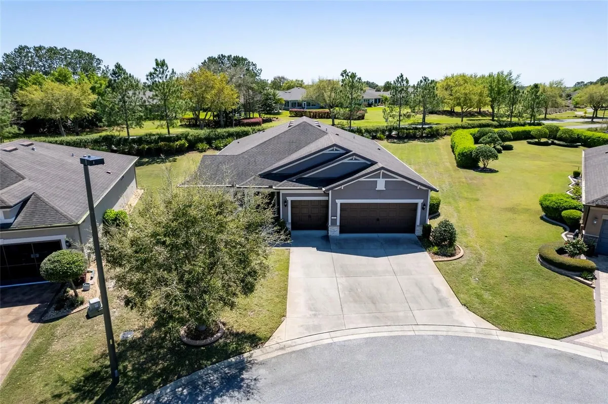 Property Slideshow image 1 of 51 | 6898 sw 95th cir, Ocala, FL, 34481