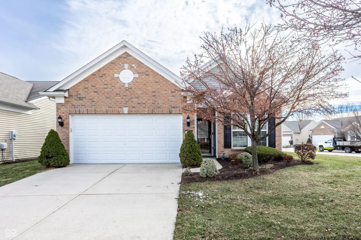 Property Slideshow image 1 of 20 | 15959 lambrusco way, Fishers, IN, 46037