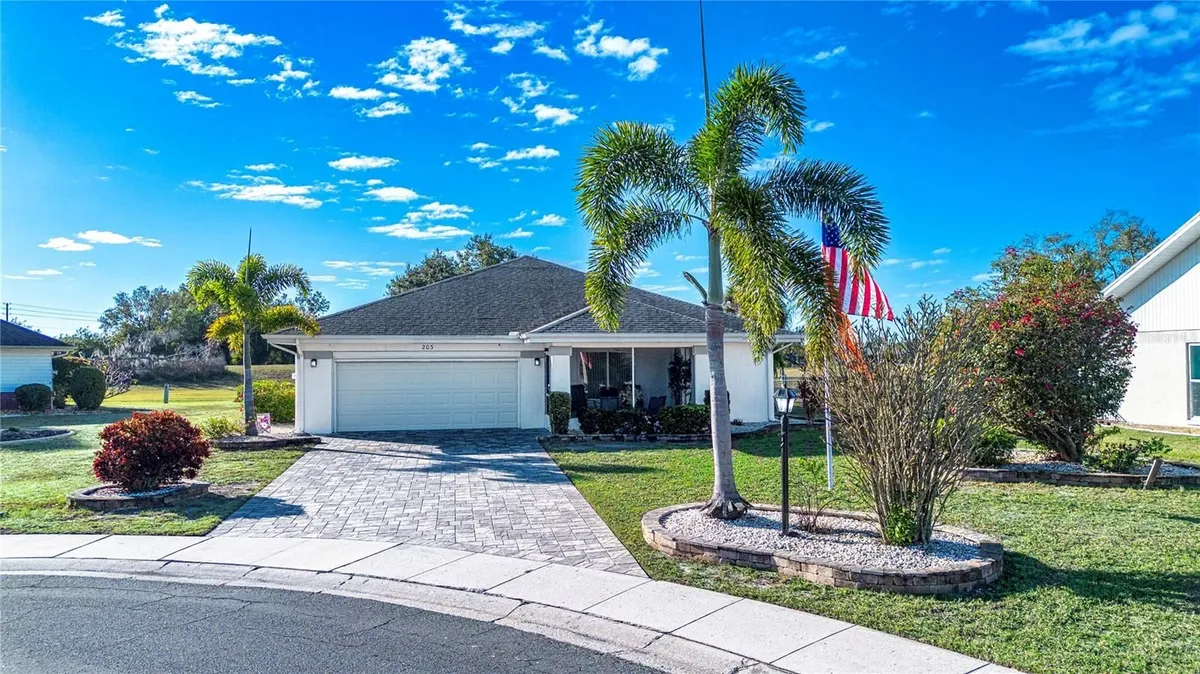 Property Slideshow image 1 of 49 | 203 austin hill ct, Sun City Center, FL, 33573