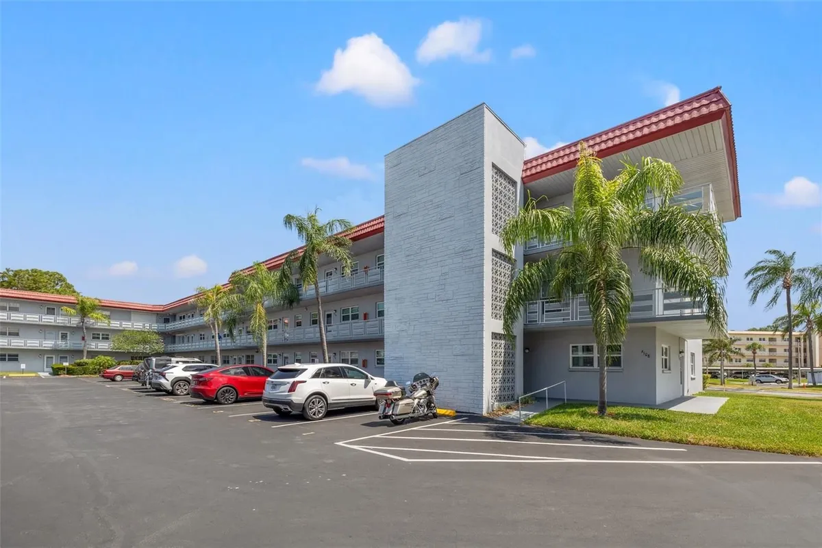 Property Slideshow image 1 of 33 | 5660 80th st n unit a208, St Petersburg, FL, 33709