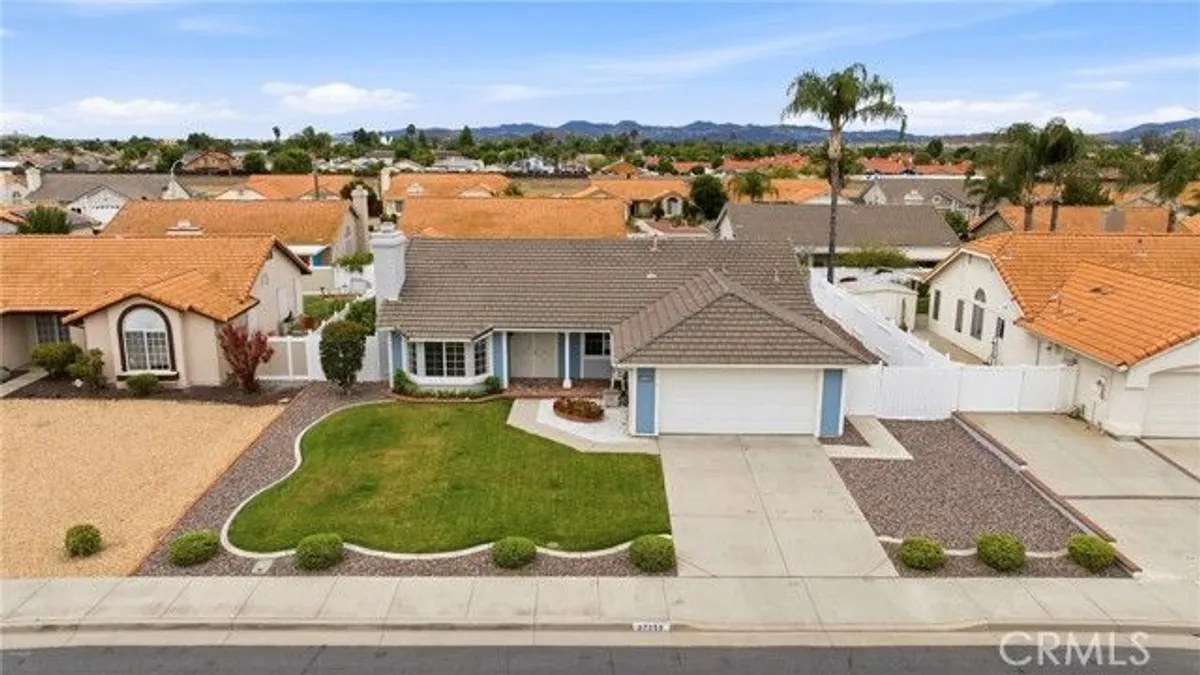 Property Slideshow image 1 of 34 | 27359 pinckney way, Menifee, CA, 92586