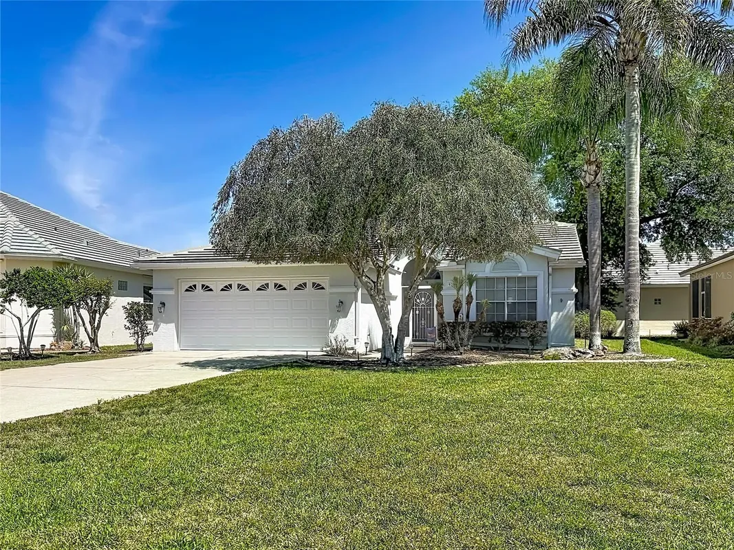 Property Slideshow image 1 of 68 | 9289 penelope dr, Weeki Wachee, FL, 34613