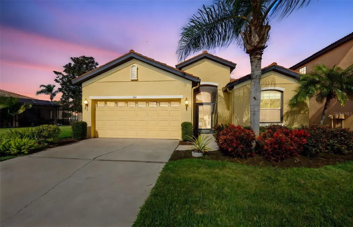 Property Slideshow image 1 of 90 | 336 silver falls dr, Apollo Beach, FL, 33572