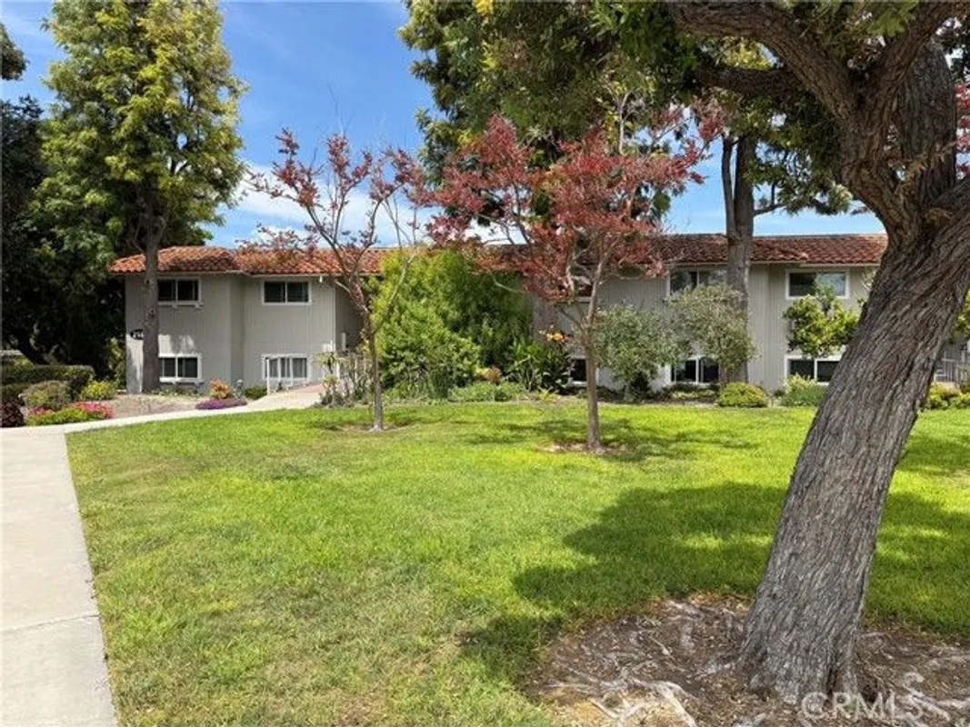 Property Slideshow image 1 of 2 | 2186 via mariposa e e a, Laguna Woods, CA, 92637