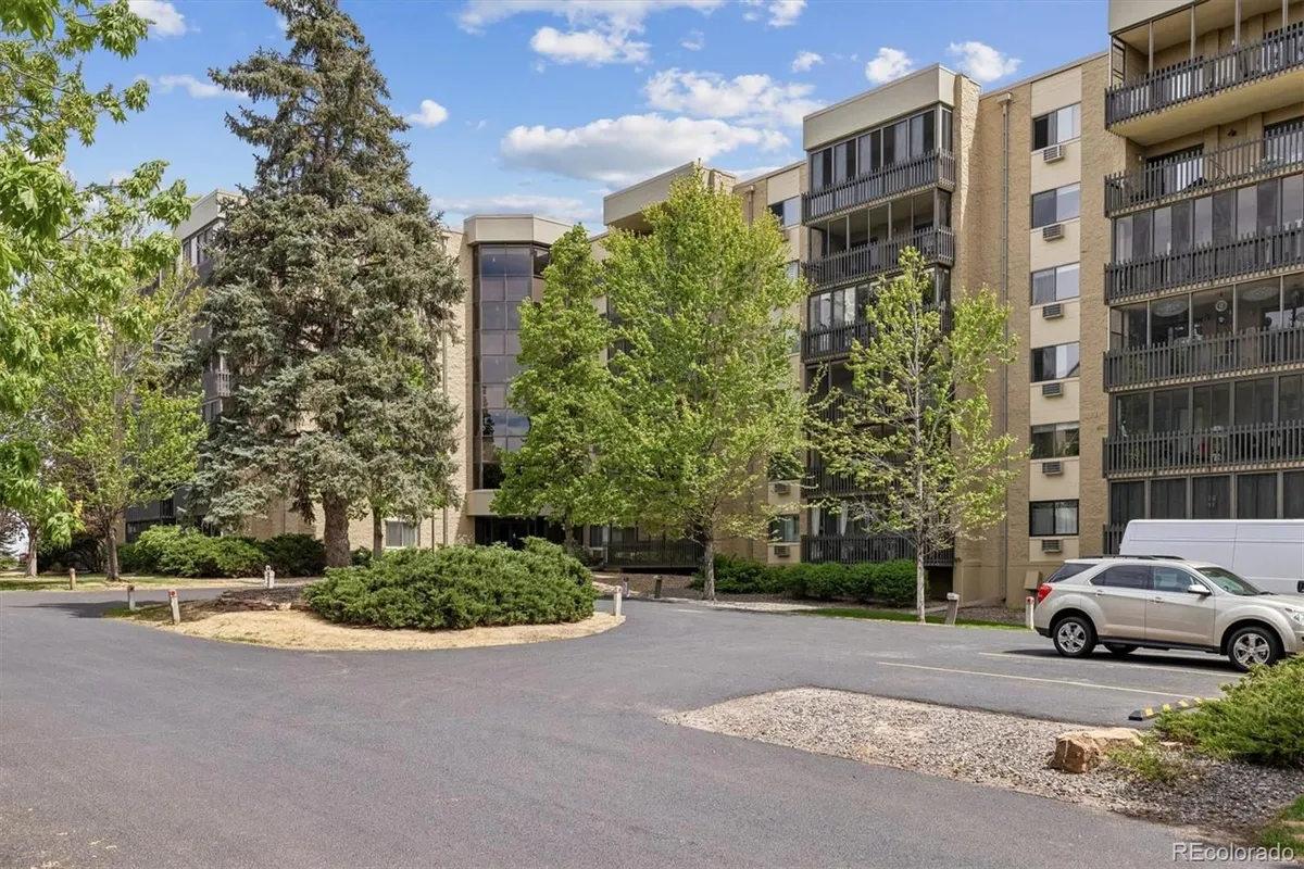 Property Slideshow image 1 of 45 | 14300 e marina dr 102, Aurora, CO, 80014