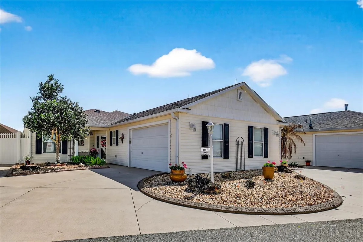 Property Slideshow image 1 of 53 | 1147 elizabeth ct, The Villages, FL, 32162