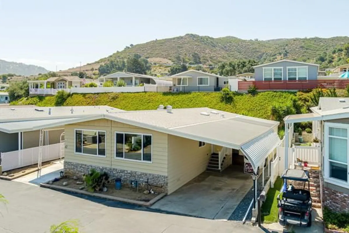 Property Slideshow image 1 of 45 | 4650 dulin rd spc 42, Fallbrook, CA, 92028